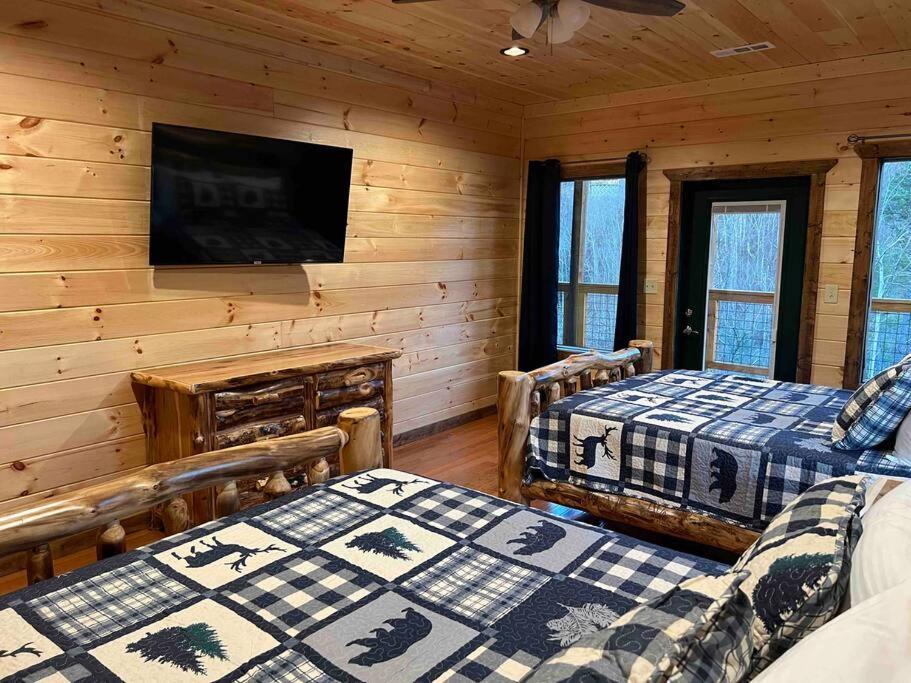 * * 4 Master Bedrooms, Views, Theater, Arcade, Evc Гатлинбург Экстерьер фото