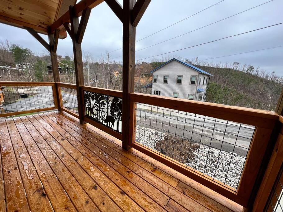 * * 4 Master Bedrooms, Views, Theater, Arcade, Evc Гатлинбург Экстерьер фото