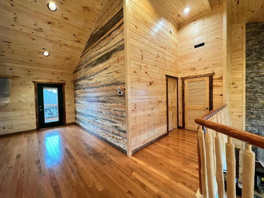 * * 4 Master Bedrooms, Views, Theater, Arcade, Evc Гатлинбург Экстерьер фото